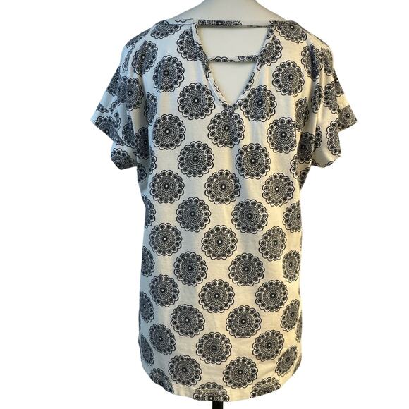 Talbots Medallion Scoop Neck Cap Sleeve Cotton Blend Top Women L White Black - Picture 3 of 9